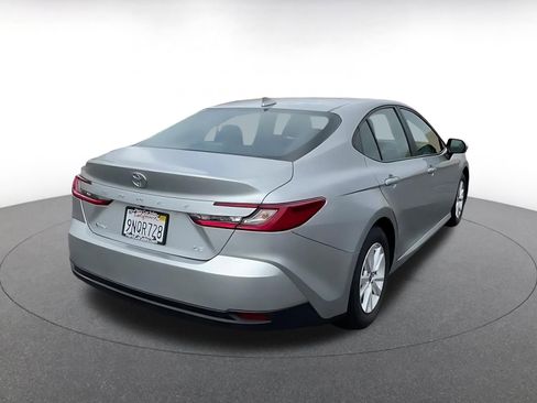 Used 2025 Toyota Camry LE image 14