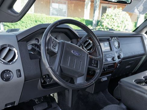 Used 2012 Ford F350 Lariat w/ Chrome Pkg image 17