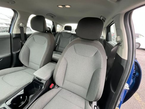 Used 2025 Kia K4 LXS image 35