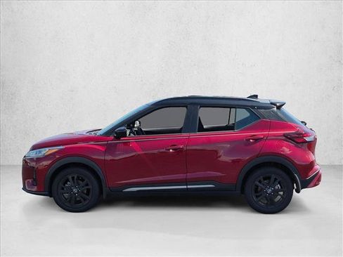 Used 2024 Nissan Kicks SR FWD image 8