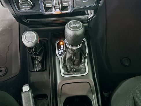 Used 2023 Jeep Wrangler Sahara image 24