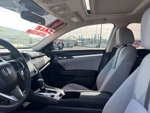 Used 2017 Honda Civic EX image 9