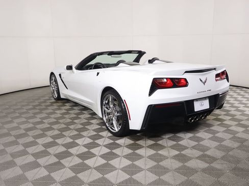 Used 2019 Chevrolet Corvette Stingray Convertible w/ 1LT image 7