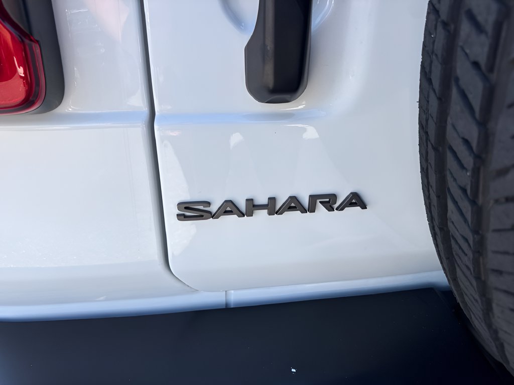 Used 2026 Jeep Wrangler Unlimited Sahara AWD/4WD image 29