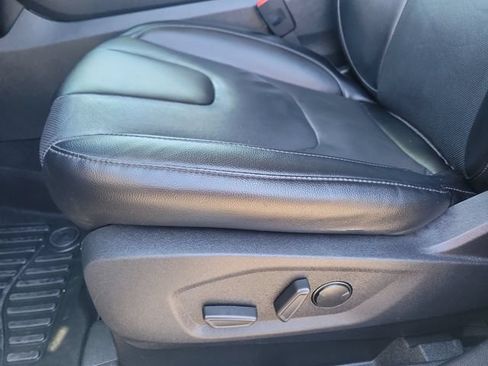 Used 2022 Ford Edge Titanium w/ Equipment Group 301A AWD/4WD image 22