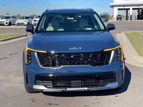 New 2026 Kia Sorento S FWD image 2