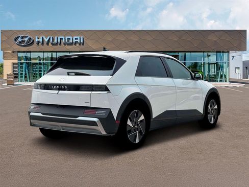New 2025 Hyundai Ioniq 5 SEL image 8