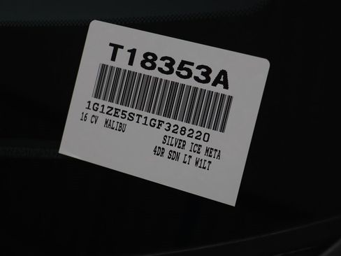 Used 2016 Chevrolet Malibu LT image 24