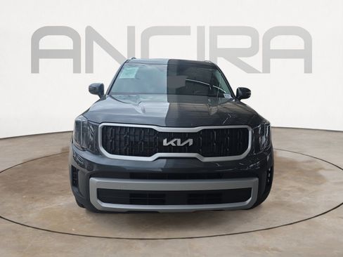 Certified 2024 Kia Telluride EX w/ EX Captain's Chair Package FWD image 3