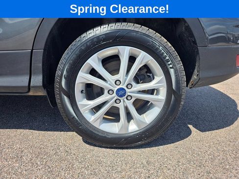 Certified 2018 Ford Escape SE w/ SE Sync 3 Package AWD/4WD image 15