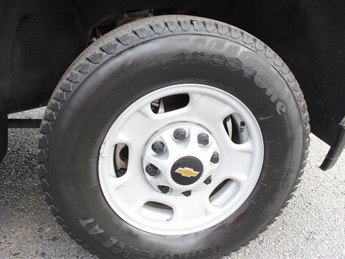 Used 2023 Chevrolet Silverado 2500 W/T w/ WT Convenience Package AWD/4WD image 10