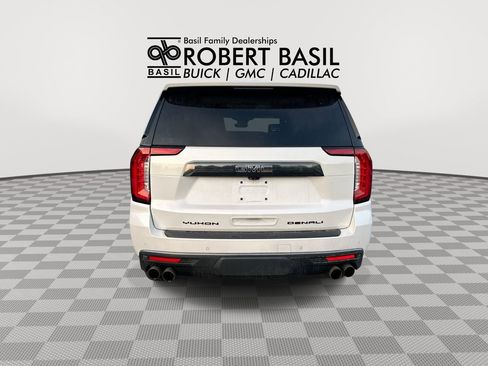 Used 2024 GMC Yukon Denali Ultimate AWD/4WD image 7