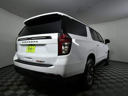 Used 2023 Chevrolet Suburban RST w/ Luxury Package image 11