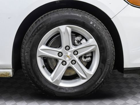 Used 2024 Chevrolet Malibu LS w/ Driver Confidence Package image 30