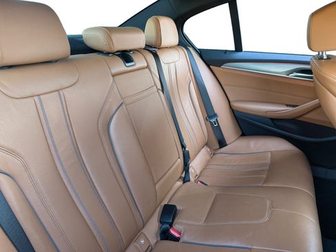 Used 2019 BMW 530e RWD image 13