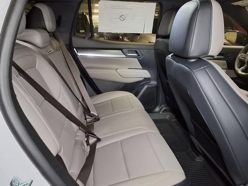 New 2027 GMC Terrain Elevation w/ Elevation Premium Package FWD image 7