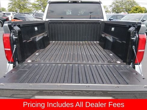 Used 2025 Toyota Tacoma TRD Off-Road AWD/4WD image 16