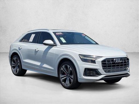 Used 2019 Audi Q8 Prestige AWD/4WD image 3