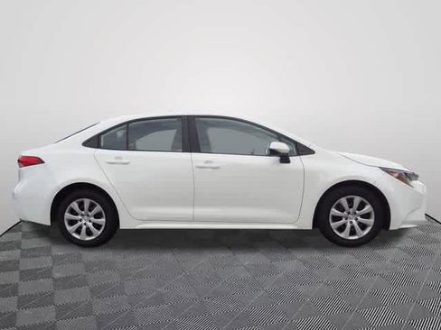 Used 2023 Toyota Corolla LE FWD image 4