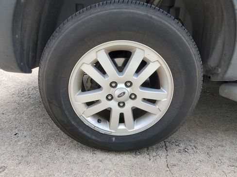Used 2010 Ford Explorer Sport Trac XLT RWD image 12