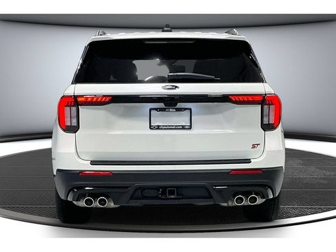 Used 2025 Ford Explorer ST AWD/4WD image 6