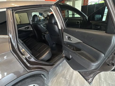 Used 2018 Nissan Murano S FWD image 20