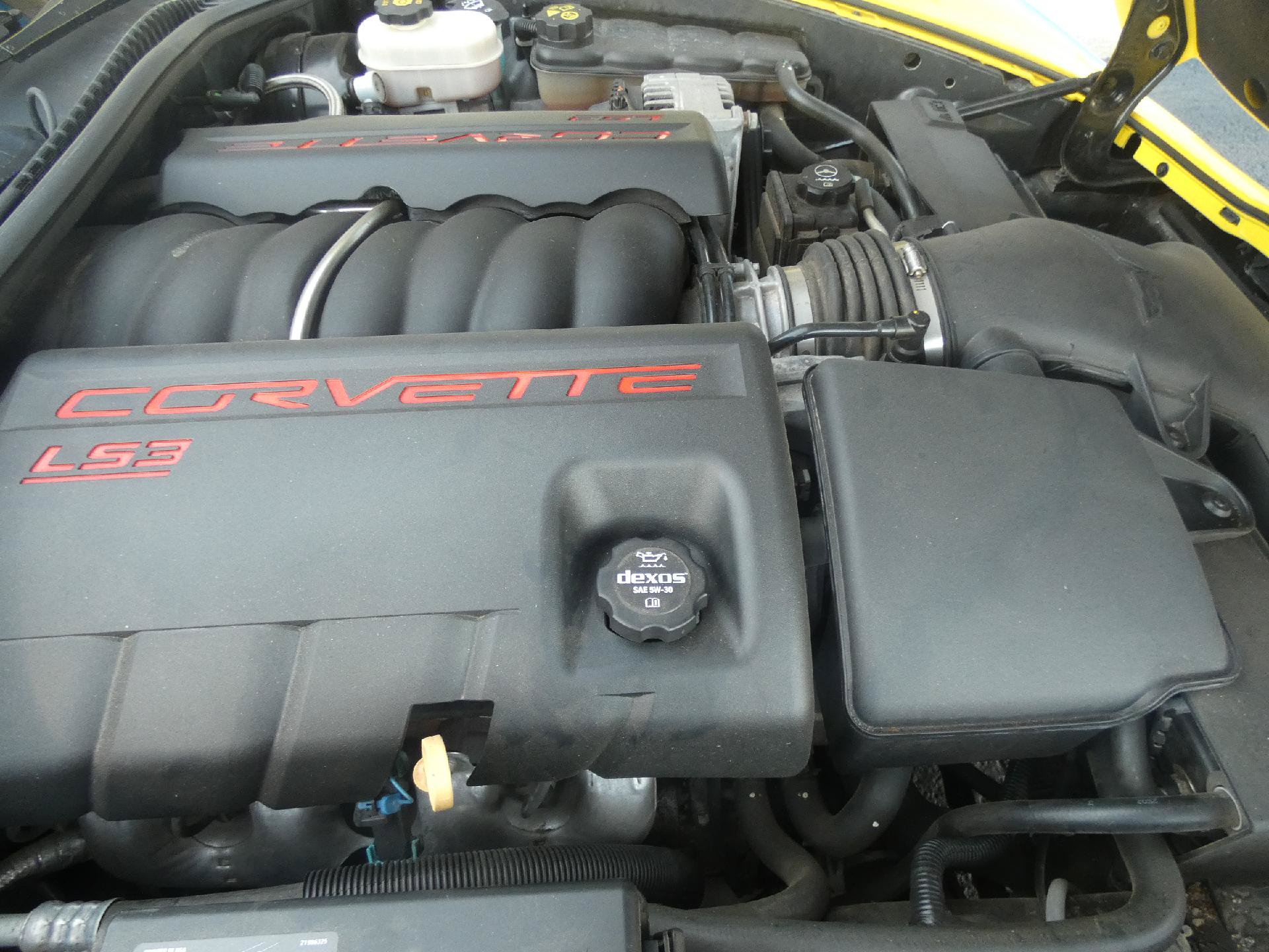 Used 2013 Chevrolet Corvette Coupe w/ 3LT Preferred Equipment Group RWD image 16