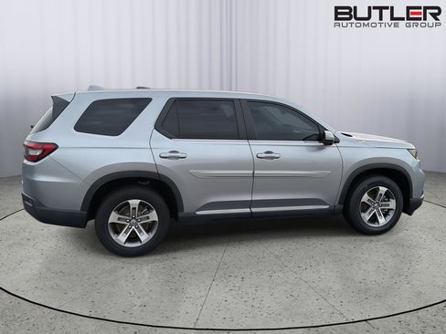 Used 2024 Honda Pilot EX-L image 7