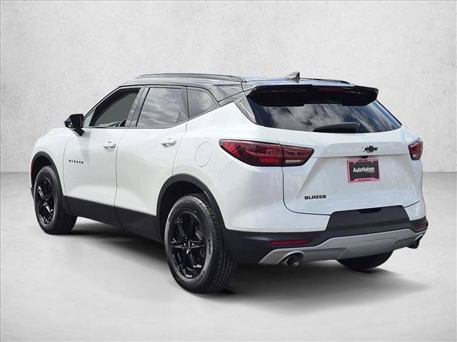 Used 2023 Chevrolet Blazer LT w/ Midnight/Sport Edition FWD image 6