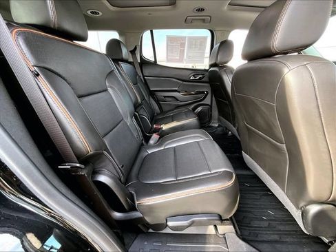 Used 2023 GMC Acadia AT4 w/ Preferred Package AWD/4WD image 16