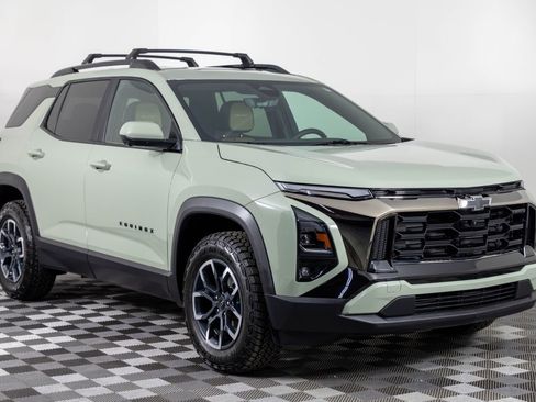 Used 2025 Chevrolet Equinox ACTIV w/ Safety and Technology Package image 12