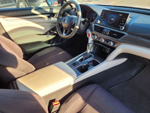Used 2019 Honda Accord LX image 16