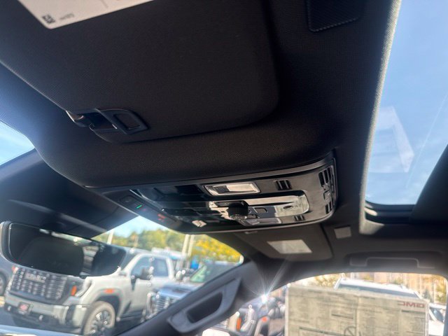 New 2027 GMC Yukon AT4 w/ AT4 Premium Plus Package AWD/4WD image 19