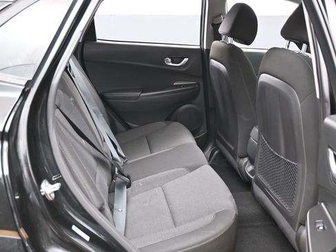 Used 2023 Hyundai Kona SE w/ Cargo Package image 32