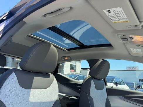 Used 2023 Chevrolet Bolt EUV Premier w/ Sun & Sound Package FWD image 33