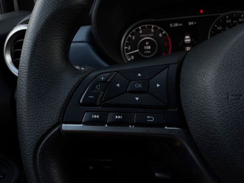 Used 2025 Nissan Versa SV FWD image 32