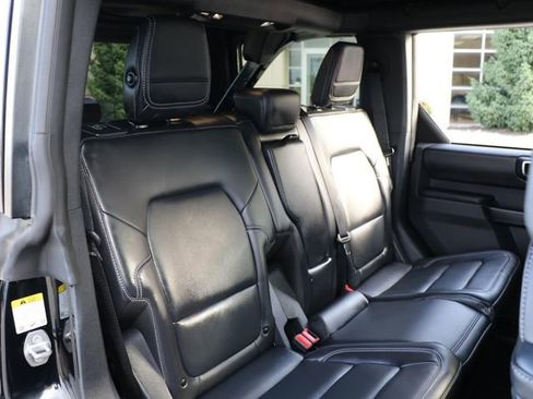 Used 2025 Ford Bronco Outer Banks AWD/4WD image 15