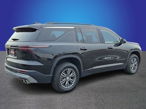 Certified 2025 Chevrolet Traverse LT image 9