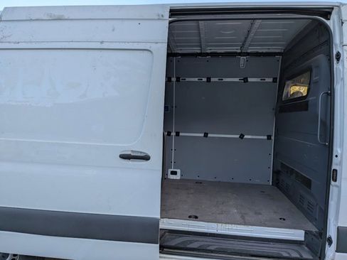 Used 2023 Mercedes-Benz Sprinter 2500 image 16