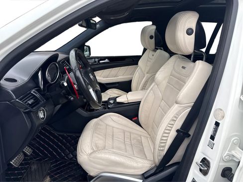 Used 2014 Mercedes-Benz GL 63 AMG 4MATIC image 9