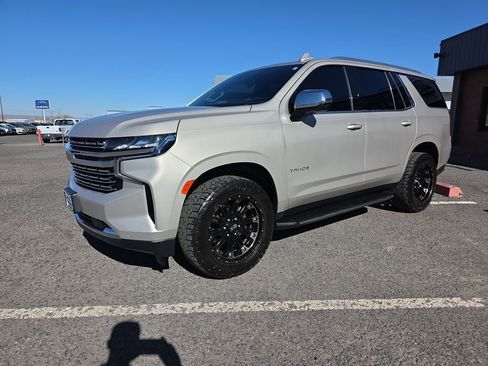 Used 2021 Chevrolet Tahoe Premier image 3