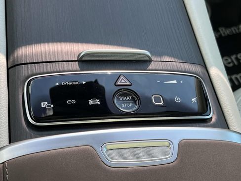 Certified 2023 Mercedes-Benz EQS 580 4MATIC SUV image 32