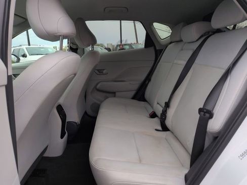 Used 2024 Hyundai Kona SEL AWD/4WD image 43