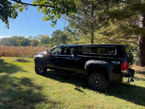 Used 2013 GMC Sierra 2500 SLT w/ SLT Convenience Package AWD/4WD image 2