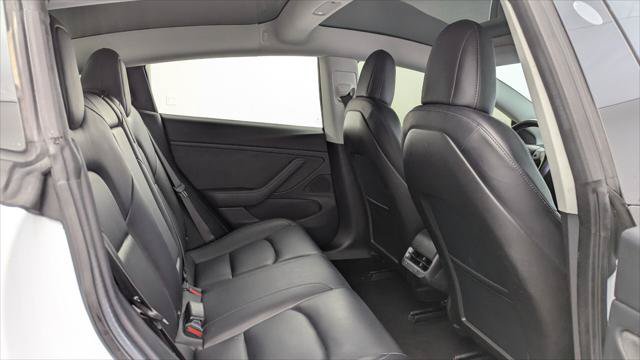 Used 2018 Tesla Model 3 Long Range RWD image 19