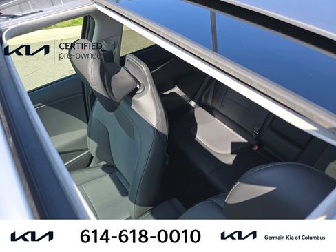 Certified 2023 Kia Niro EX Touring FWD image 21
