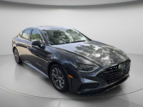 Used 2023 Hyundai Sonata SEL w/ Convenience Package FWD image 4