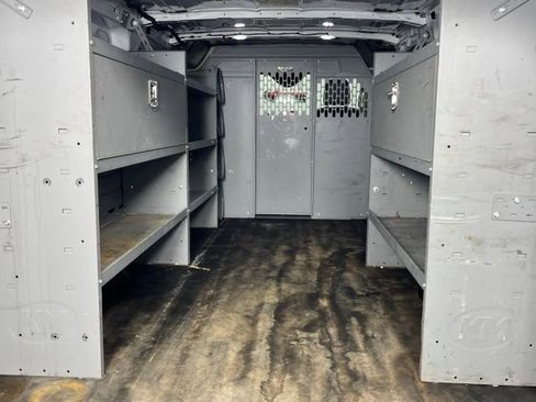 Used 2020 Ford Transit 350 Low Roof RWD image 9