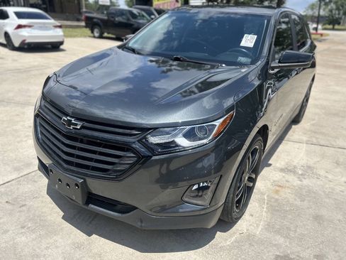Used 2021 Chevrolet Equinox LT FWD image 2
