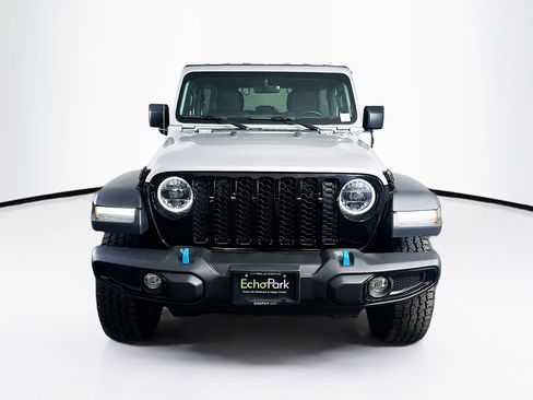 Used 2023 Jeep Wrangler Unlimited w/ Cold Weather Group AWD/4WD image 2